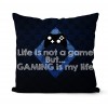 The keyboard handle of game fans is close to the pillow case, polyester pillow case and game fans