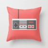 The keyboard handle of game fans is close to the pillow case, polyester pillow case and game fans