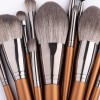 12 occasional makeup brushes, soft brushes, hair brushes, eye shadow brushes, and portable beauty tools.