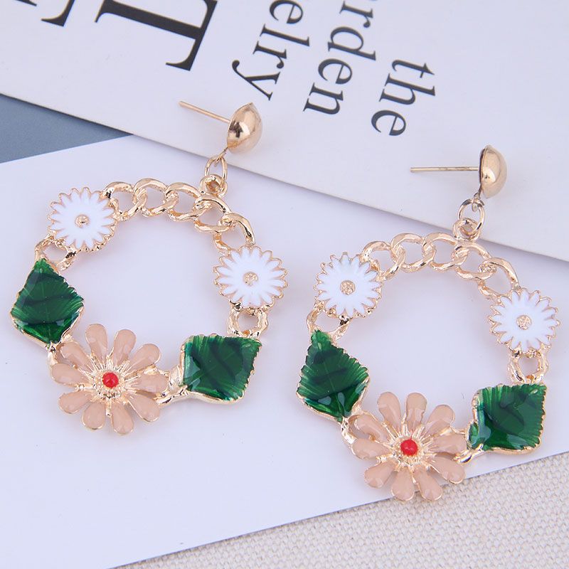 European And American Fashion Metal Simple And Sweet Flower Exaggerated Earrings Nhsc191982