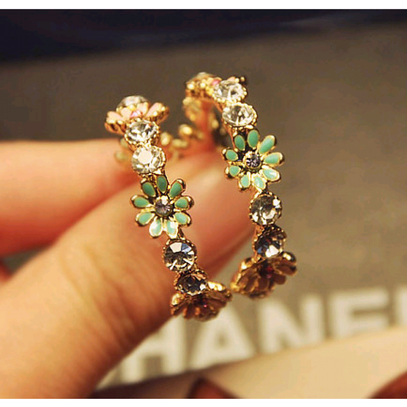 Boutique Korean Fashion Ol Exquisite Fashion Small Chrysanthemum Simple Earrings Nhsc193678