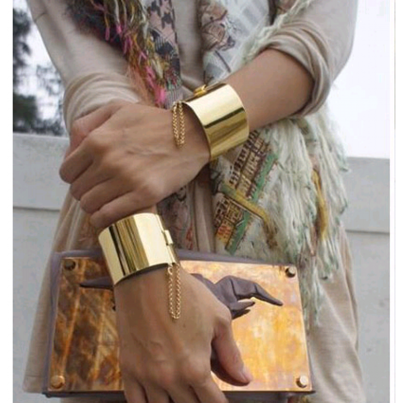 Fashion Texture Metal Exaggerated Glossy Opening Bracelet Yiwu Toppinggoods Wholesale Nhsc208622