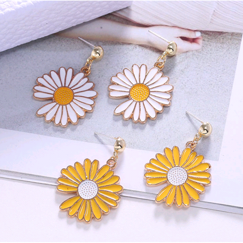 Korean Fashion Sweet And Simple Chrysanthemum Personality Earrings Nhsc216996