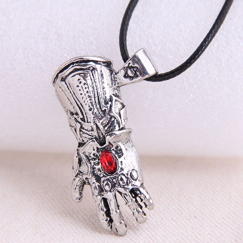 Fashion Retro Iron Hand Trend Mens Domineering Retro Exaggerated Necklace Wholesale Toppinggoods Nhsc221091