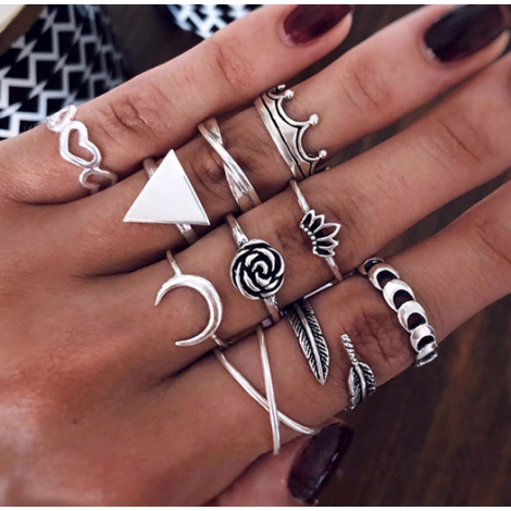 Fashion Metal Simple Flowers Super Large Triangle Exaggerated Temperament Combination Ring Wholesale Toppinggoods Nhsc225002