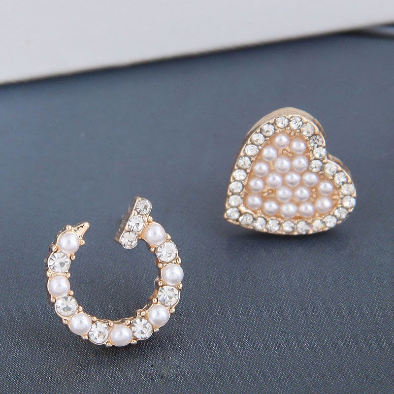 Korean Fashion Sweet Allmatch Flash Diamond Pearl Rivet Love Asymmetric Alloy Stud Earrings Nhsc245522