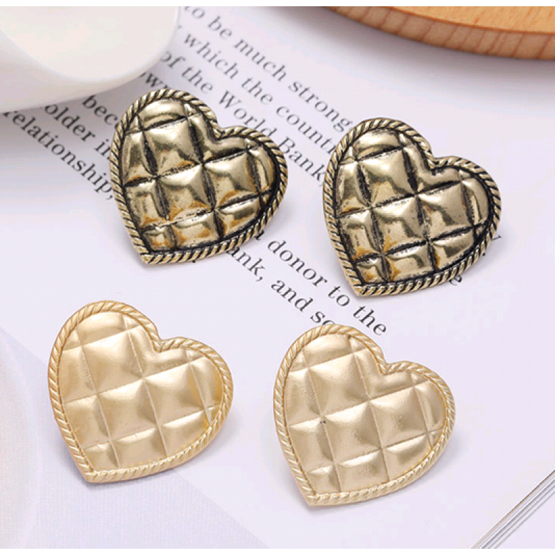 New Fashion Metal Simple Love Earrings For Women Hotselling Wholesale Nhsc266759