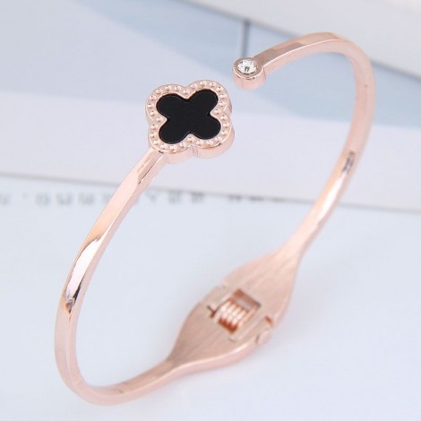 Fashion Metal Simple  Sweet Fourleaf Clover Open  Bracelet Nhsc272527