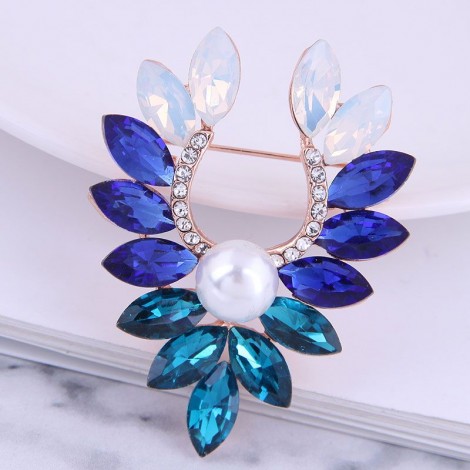 Korean  Fashion Metal Gorgeous Bright Gemstone Brooch  Nhsc274472