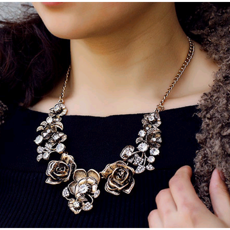 Simple Alloy Diamond Flower Necklace Earrings Set Nhsc371077