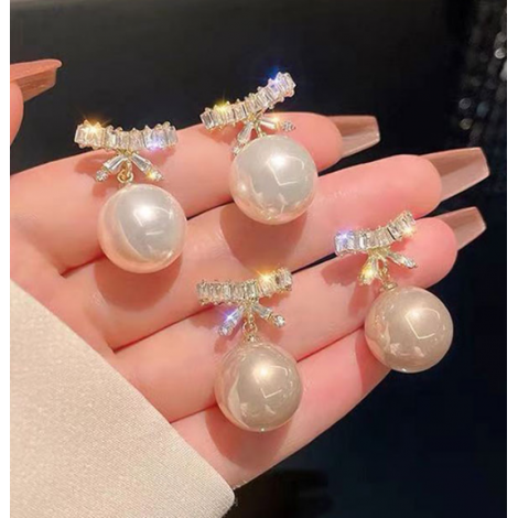 Korean Fashion Flash Diamond Bow Pearl Earrings Nhsc436011