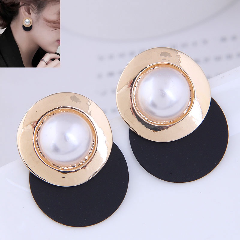 European And American Fashion Gold Simple Light Luxury Exaggerated Earrings Nhsc443327