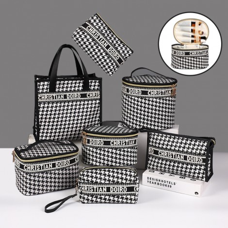 Qianniaoge large capacity cosmetic bag portable travel hand carrying printed cosmetic box waterproof fashion washing bag