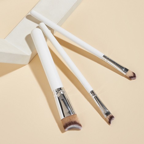 Baiyun boat 3 makeup brush sets, various functions, silver eye shadow brush, beauty makeup tool, 3 beauty brush sets.